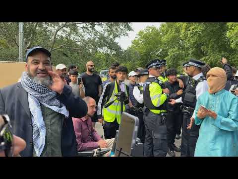 اشتباكات بين شباب الشيعة والعم عمر في ركن المتحدثين لندن