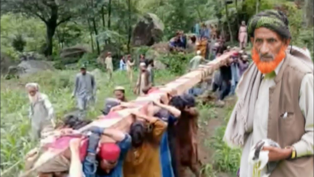 Kashmiri Village Unity | Traditional Beam Lifting with Dhol & Joyful Celebration