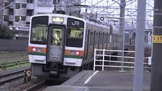 東海道本線３１３系＋２１１系普通列車浜松行き藤枝駅発車シーン
