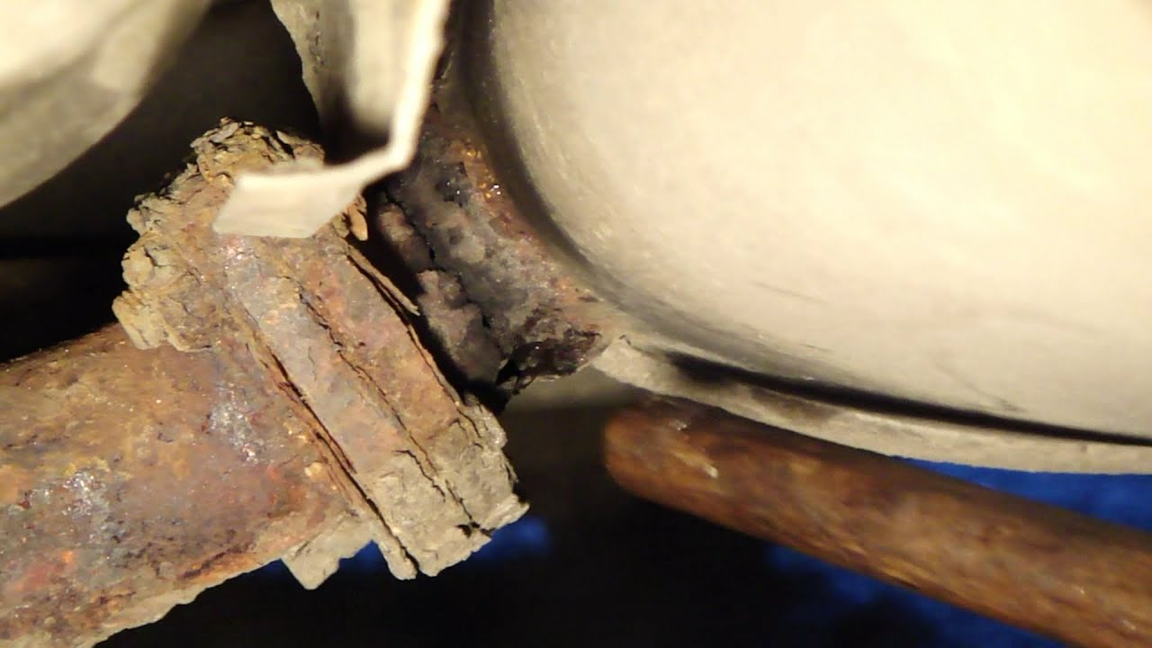 How to do car exhaust pipe leaks and tightness test. Toyota, Honda