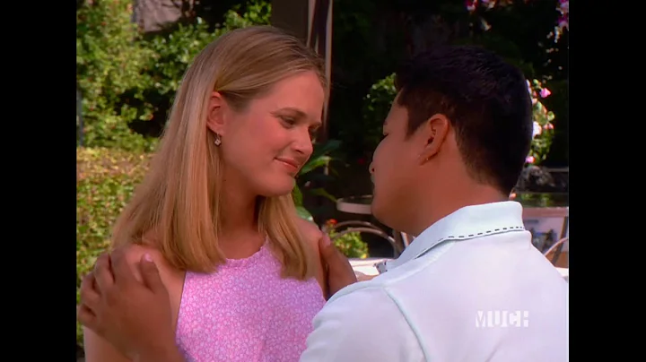 Clueless 2x02 Salsa, Chlorine & Tears