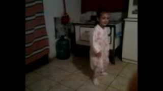 Ana Lara Dançando Funk 2013