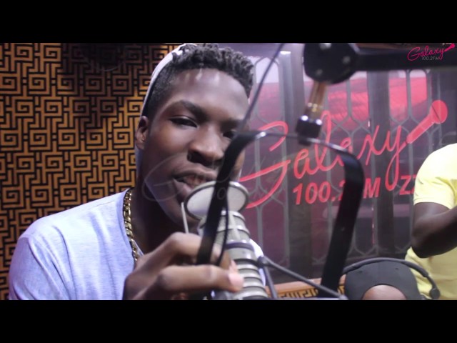 Da Agent performs his new song "Kale Ba" in the Big Bang Show