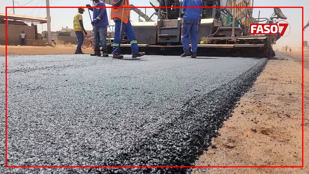 Burkina Faso : Le ministre Mikailou Sidibé visite les travaux d’élargissement des RN4 et RN2