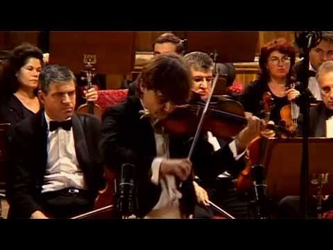 Manrico Padovani plays Paganini-Sauret Cadenza from violin concerto Nr. 1