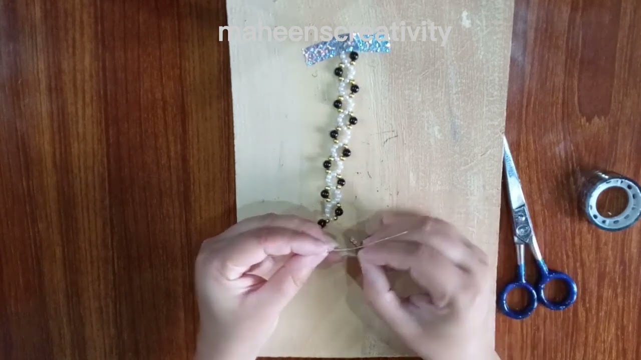 handmade jewellery/beaded jewellery 