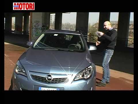 Gente Motori Vw Golf Variant Vs Opel Astra Sports Tourer Vs Renault Megane Sportour Youtube