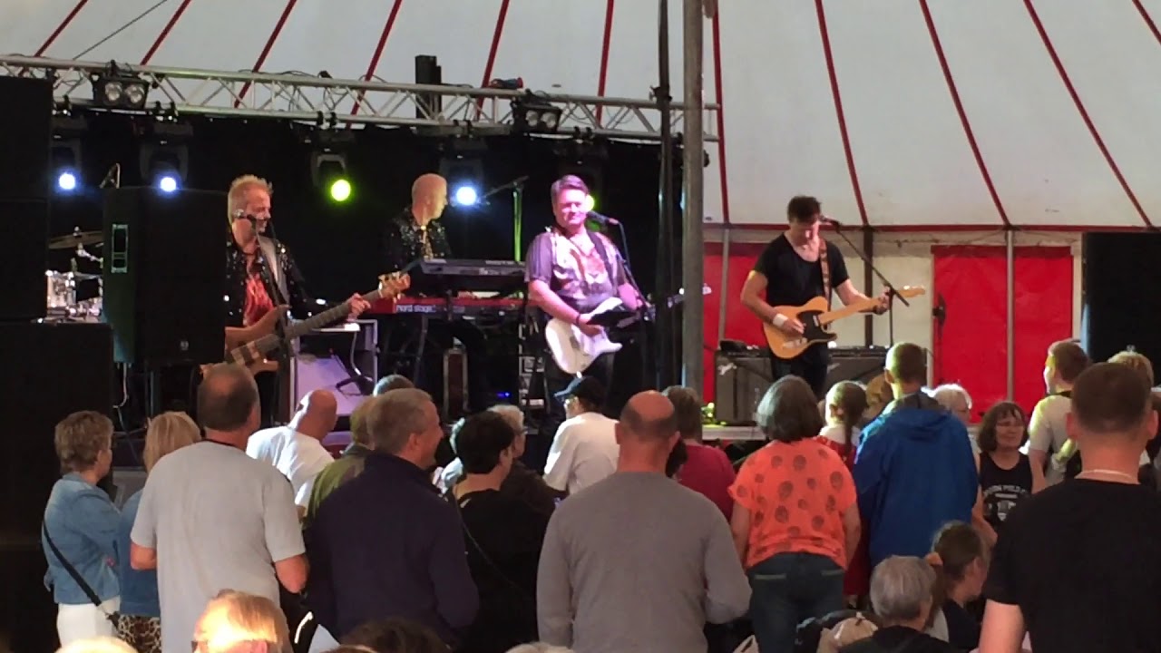 KANDIS. En Lille Ring Af Guld. Roskilde Kræmmermarked 10 Aug 2019