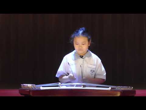 ด.ญ. ปริญ เหลืองอนันต์ เพลงลานนา 2 ชั้น