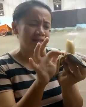 makan pisang