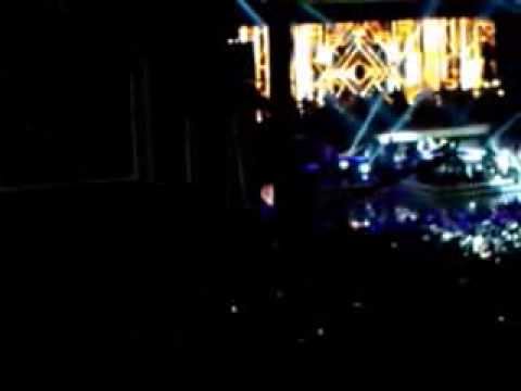 Rick Price singing \