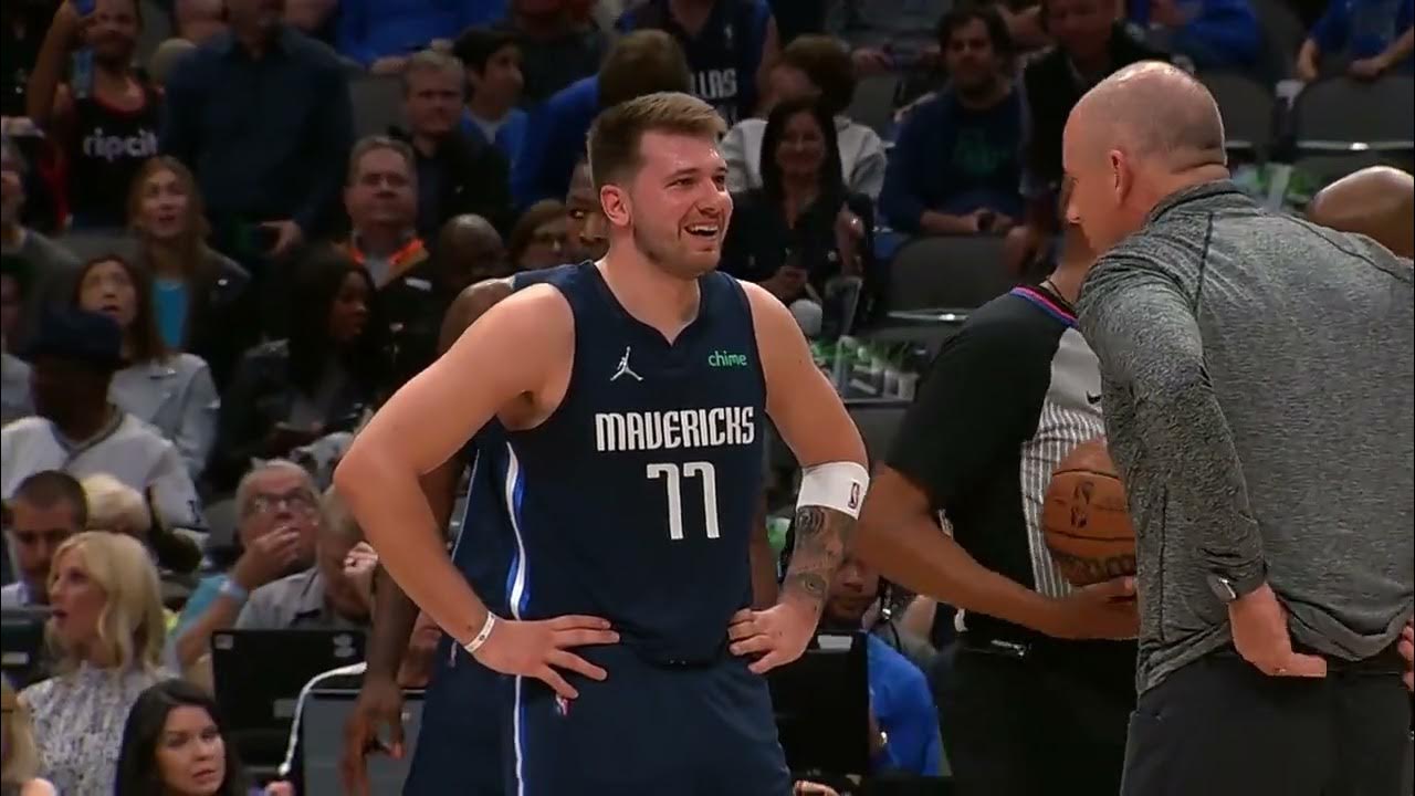 Luka Doncic rips jersey in anger in Mavericks' game vs. Lakers