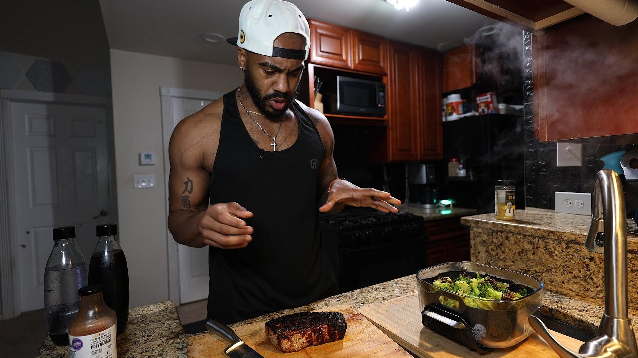 How I Stay Lean Being a Food Content Creator.