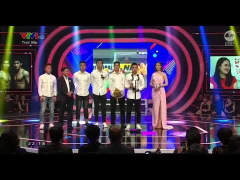 Đức Huy thay mặt U23 Việt Nam phát biểu khi nhận giải Nhân vật của năm