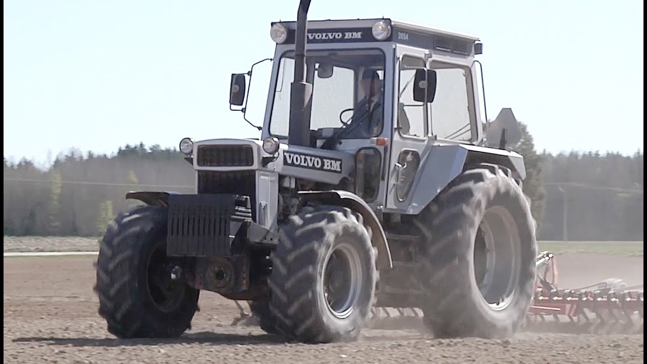 Volvo BM 2654 Silver Edition on the run