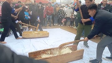 Sôi nổi thi giã bánh dày tại Chương trình Xuân biên cương đoàn kết, tết thắm tình quân dân