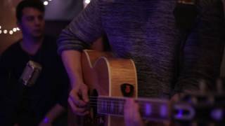 Lue - Sleepyhead Live Acoustic At Zkproductions