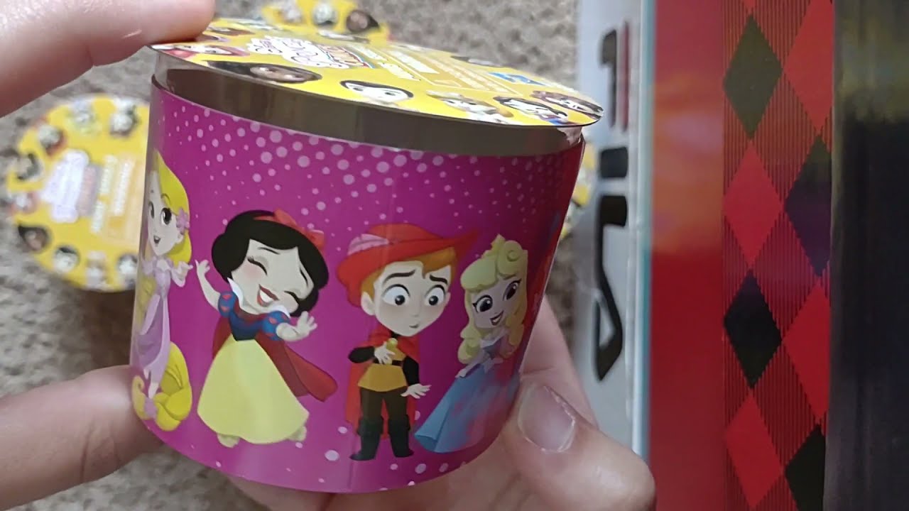 Disney Princess Comics Series 2 - Unboxing 7