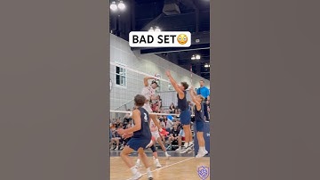 Setter TRAPPED the Hitter😳 #volleyball