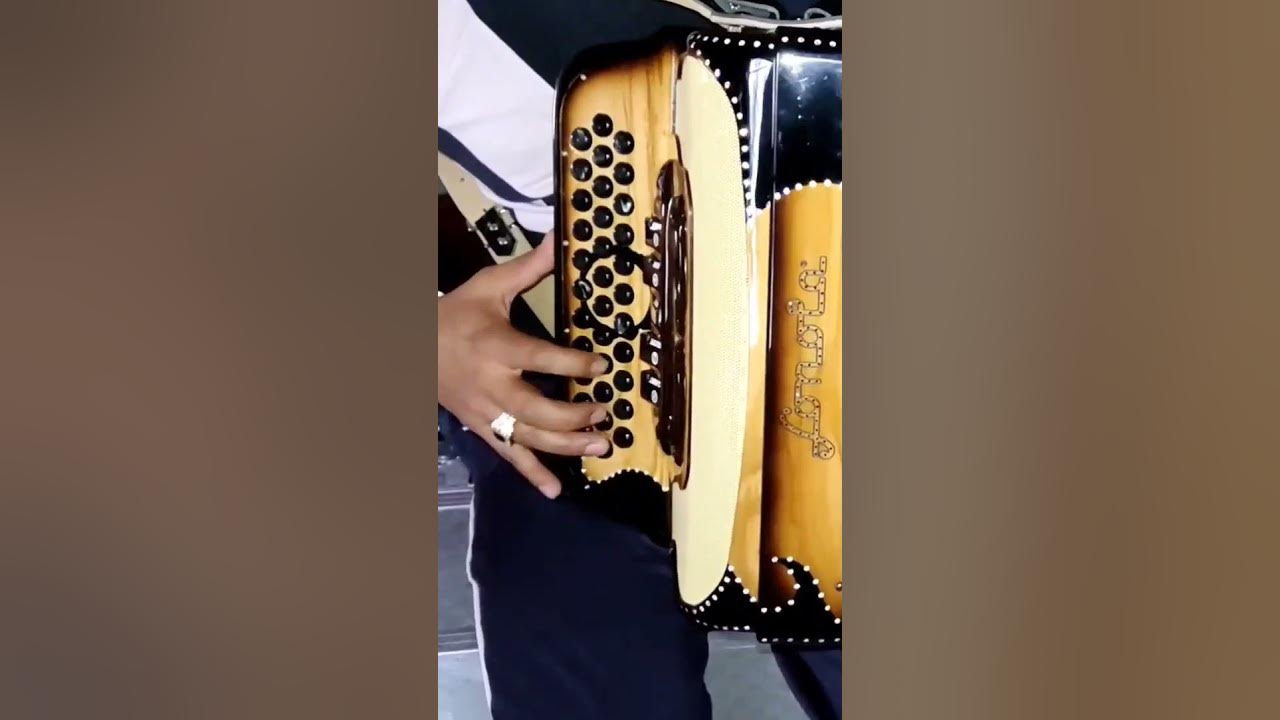 Rinconcito en el cielo! Ramón Ayala y sus bravos del Norte. Acordeón de Mi, tono La mayor.