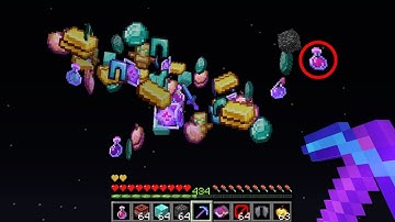 Minecraft UHC but RANDOM ITEMS drops from the SKY....