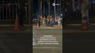 Grupo faz oração em frente ao STF às vésperas de julgamento do caso Vorcaro-Moraes