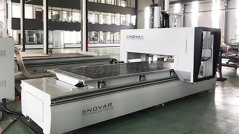 CNC ROUTERY: AUTOMATIC TOOL CHANGER WITH AUTO OUTFEED PUSHER