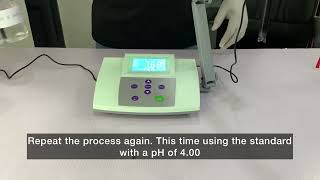 How to calibrate a Benchtop pH Meter