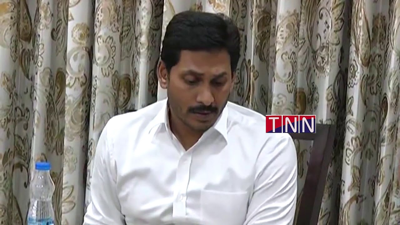 AP CM YS Jagan in meeting with authorities over metro works |TNN