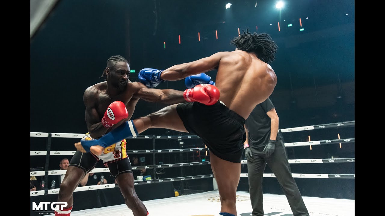 Joshua Simpson vs Dom Efeotor