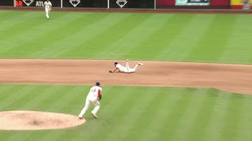 NYM@PHI: Ruf dives to make stop and tosses to first