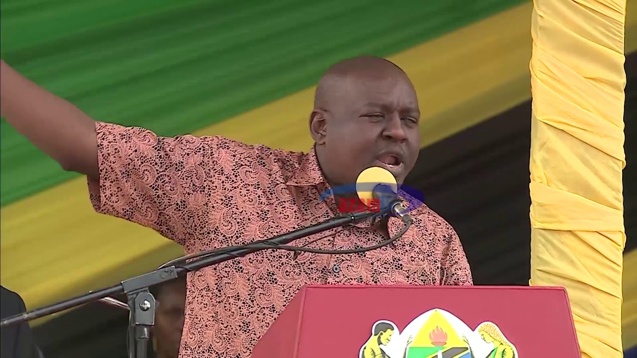 Prof Jay awapagawisha Wanamorogoro mbele ya JPM