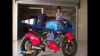 Guy Martin rides the Britten at Manfield.