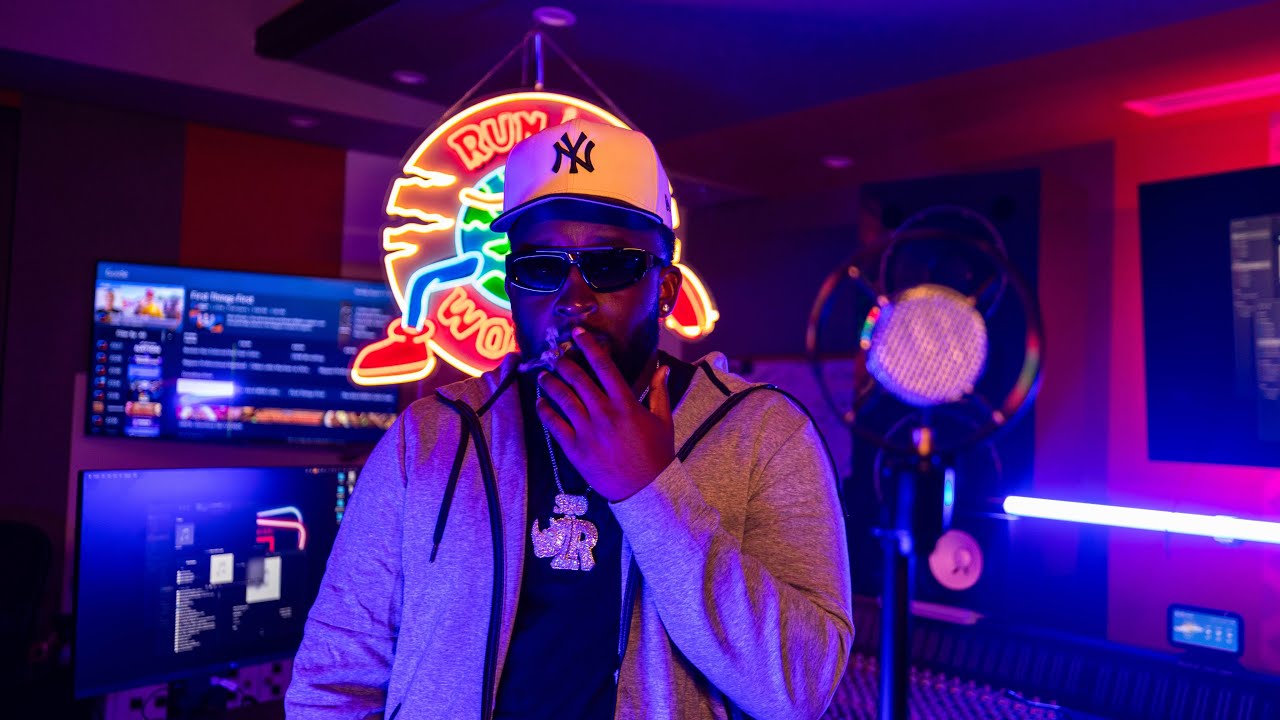 Lil Rhino - New Chain | Run The World Performance