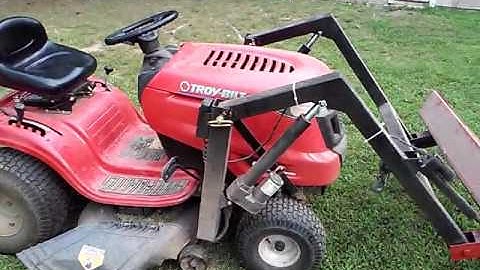 Electric bucket loader details