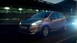 Peugeot 208 - Vidéo Officielle ( www.feline.cc )