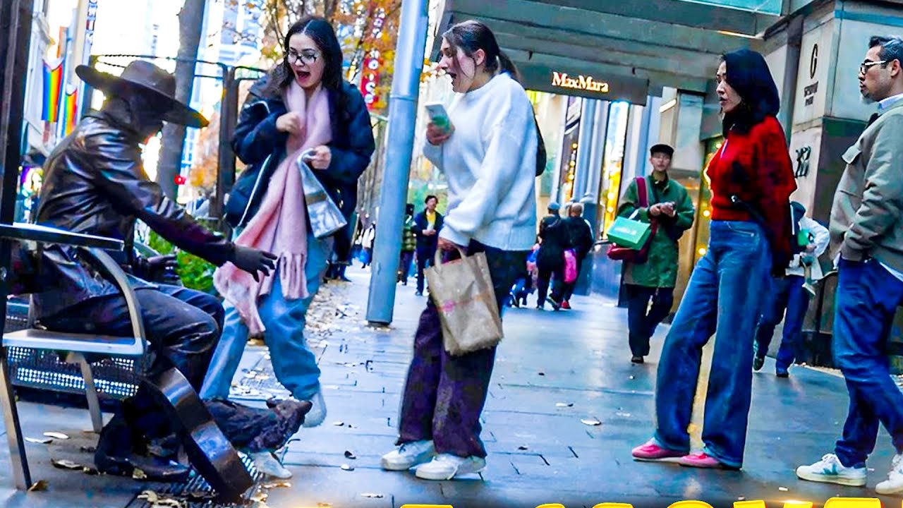 Living Statue Prank – You Won’t Believe Their Reactions| So Funny