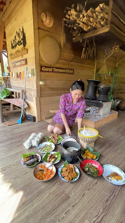 Menu makan sederhana tapi nikmatnya luar biasa #youtube #shorts #viral #makanan #sunda #fyp #viral