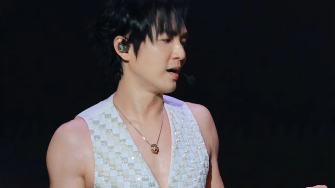 你在台上我在人海！小哇《O 》演唱會深圳站現場錄制