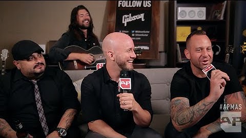 APMAs 2015: Taking Back Sunday interviewed in the GIBSON backstage lounge