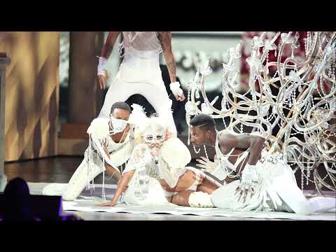 Lady Gaga - Paparazzi (MTV VMA 2009 Official Backing Track)