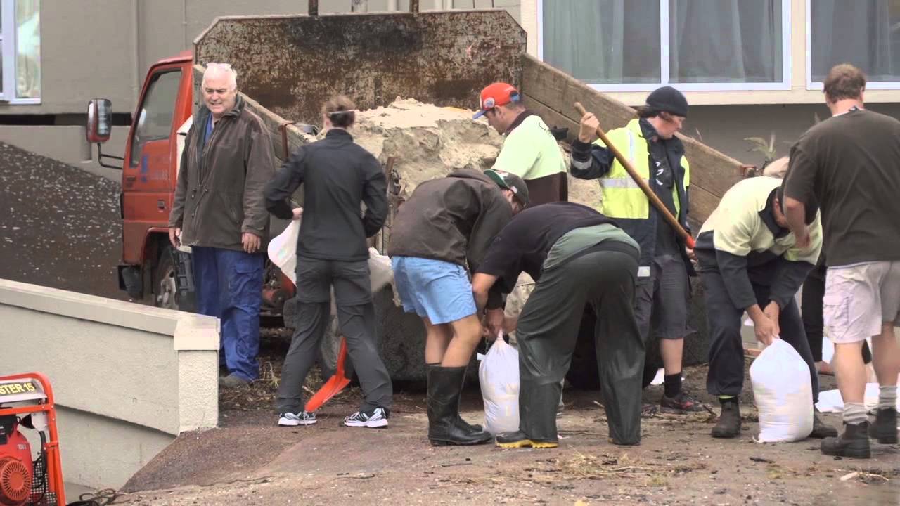 CYCLONE LUSI Paihia 1