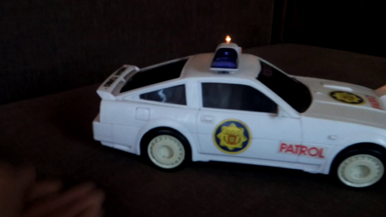 VINTAGE 1990 TOY CARRERA POLICEMEN SET POLICE PATROL CAR PLAY OK