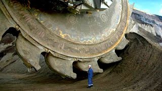 7 Biggest Trucks in the world | Auto guru