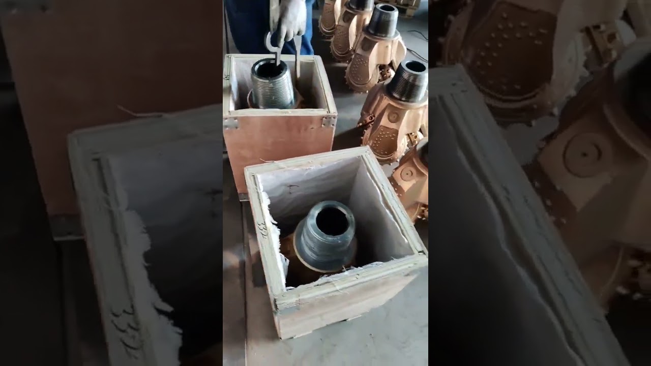 8 1/2 steel tooth roller bits, being packed, in stock 