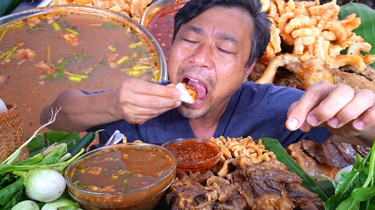 Spicy Sour Beef Offal Soup & Steamed Pork Mukbang