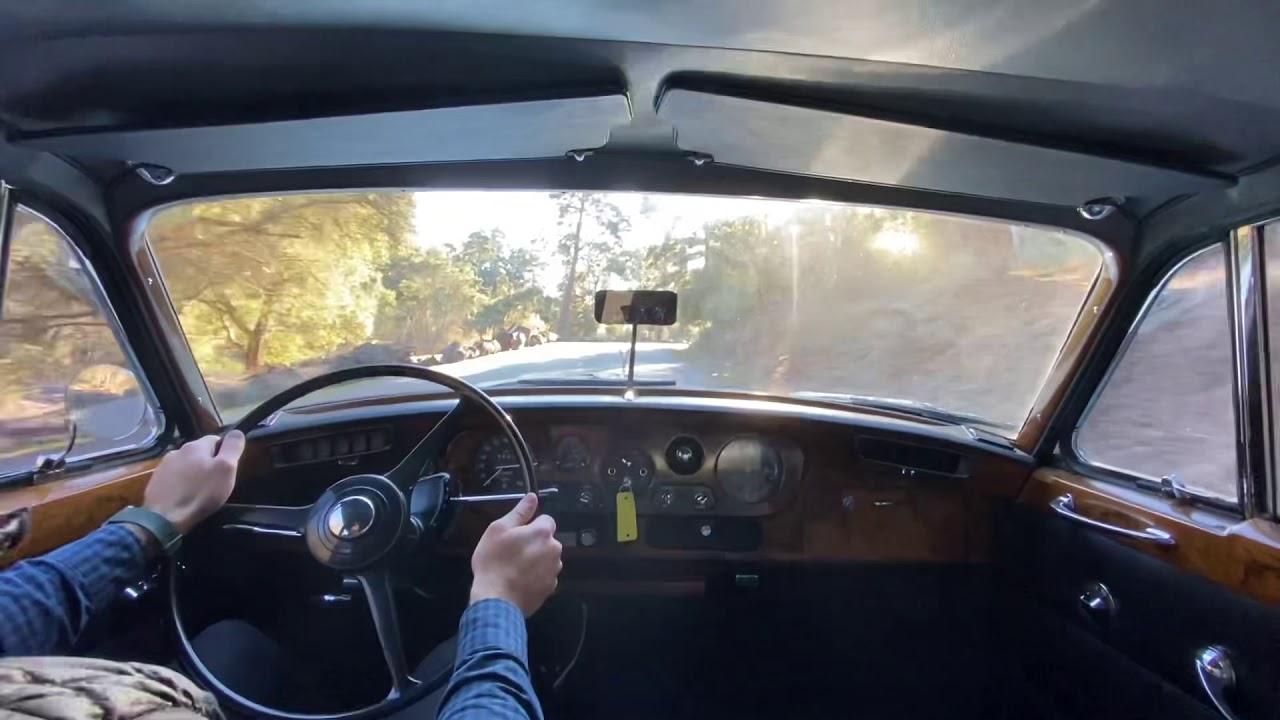 1965 Rolls Royce Silver Cloud III Driving Video