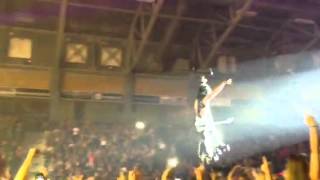 Gene Simmons Of Kiss Flying In Victoria, Bc