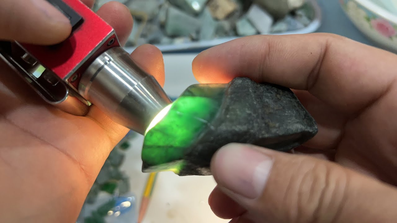 တပွင့်ပိုင် ကာလာဆန်း