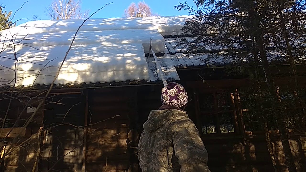 Самый простой способ убрать снег с крыши - YouTube